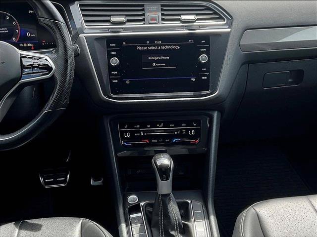 Used 2024 Volkswagen Tiguan SE R-Line FWD image 6