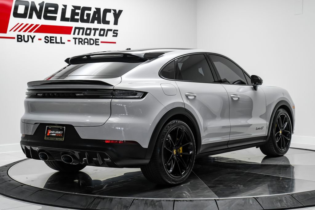 Used 2024 Porsche Cayenne Turbo GT AWD/4WD image 9