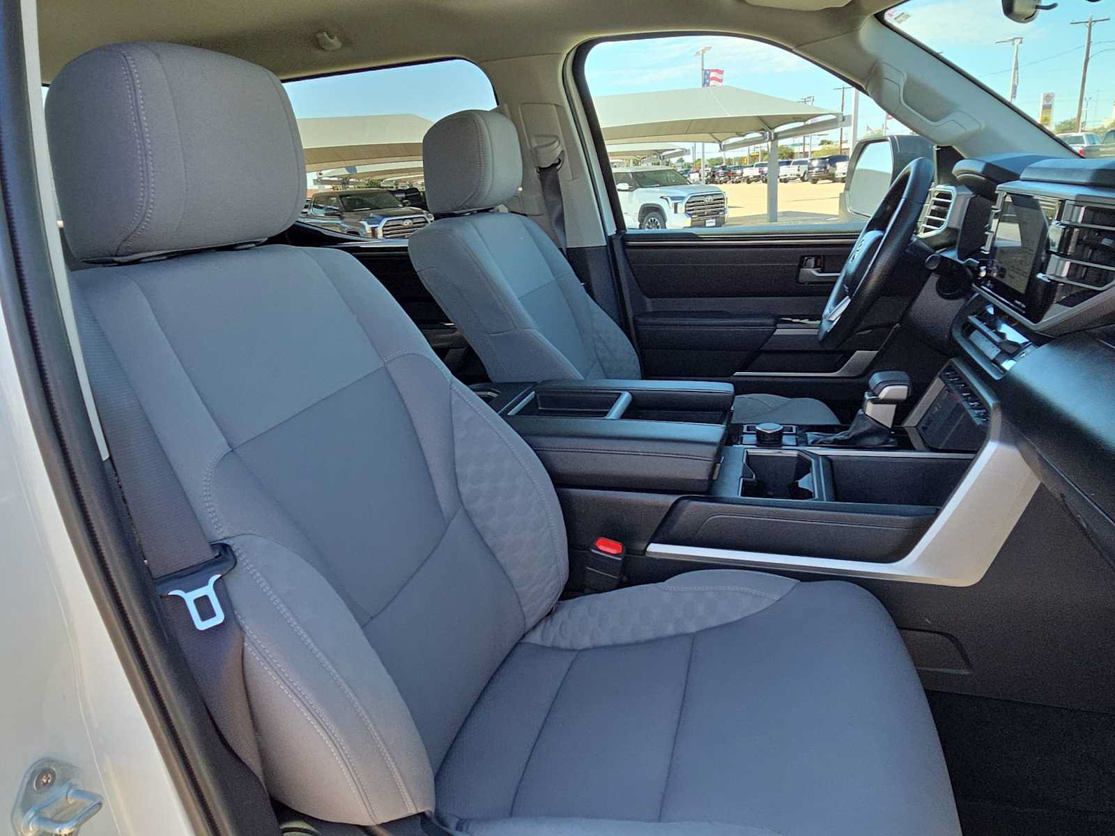 Used 2024 Toyota Tundra SR5 AWD/4WD image 18