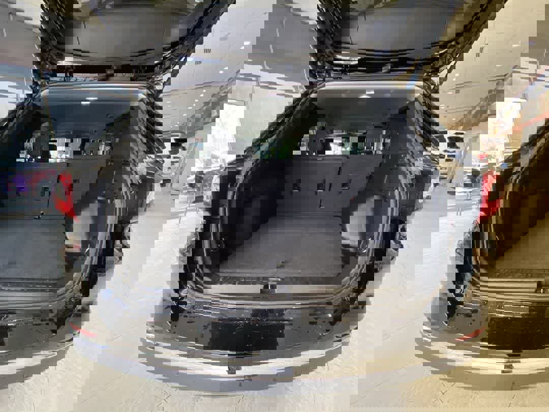 Used 2020 Chevrolet Equinox LT w/ Driver Convenience Package image 25