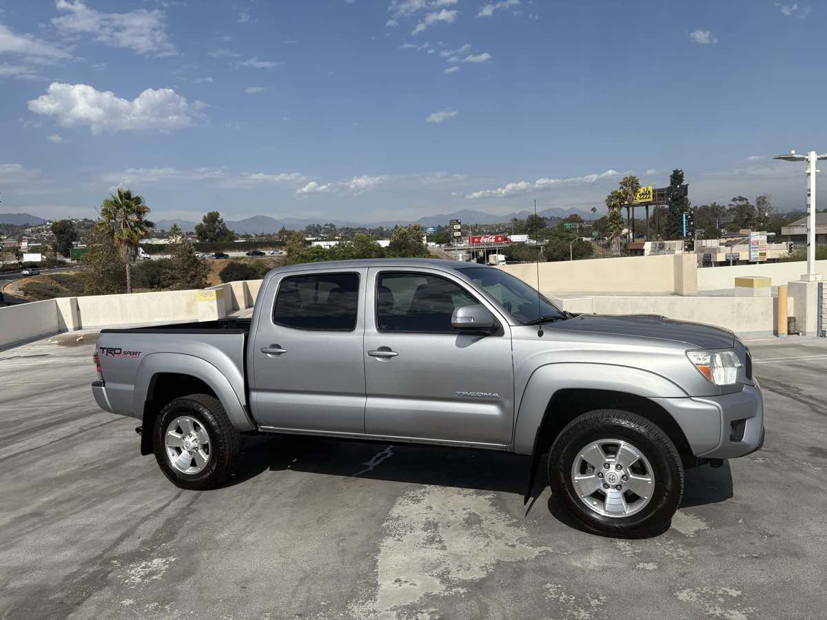 Used 2015 Toyota Tacoma PreRunner image 35