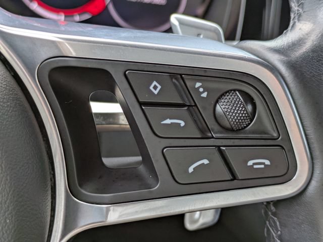 Used 2022 Porsche Cayenne AWD/4WD image 27