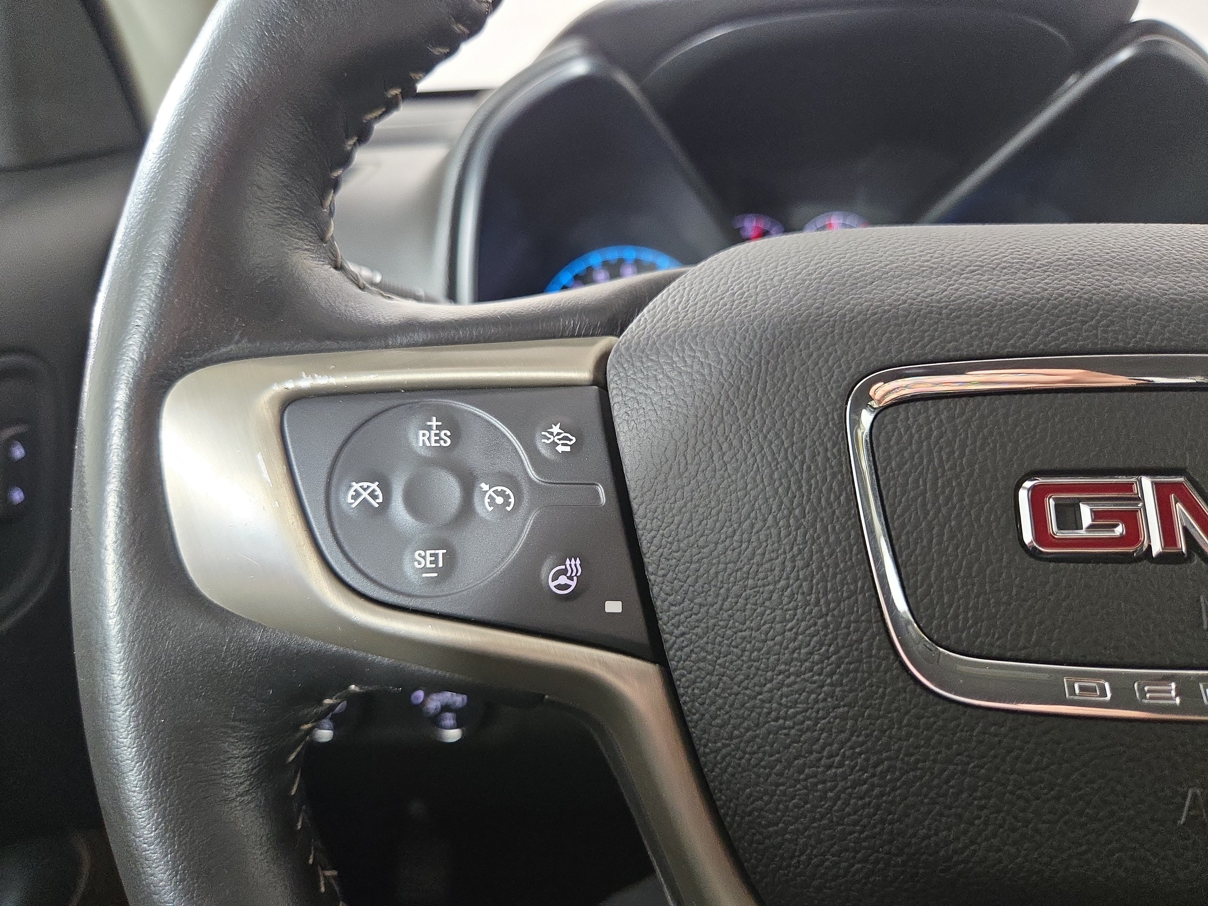 Used 2018 GMC Canyon Denali AWD/4WD image 15