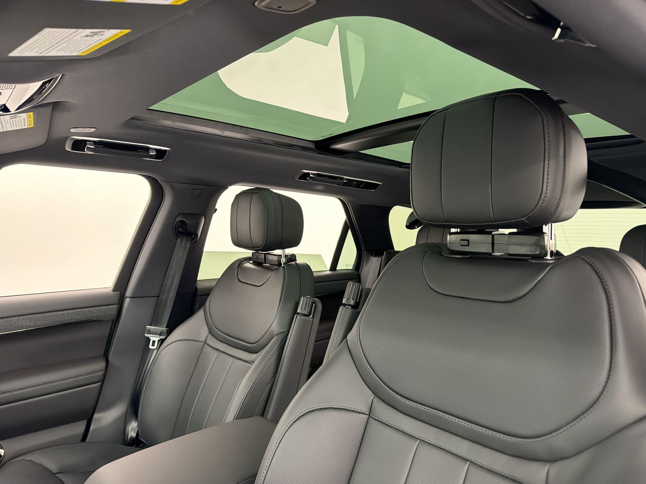 New 2026 Land Rover Range Rover Sport Dynamic SE AWD/4WD image 27