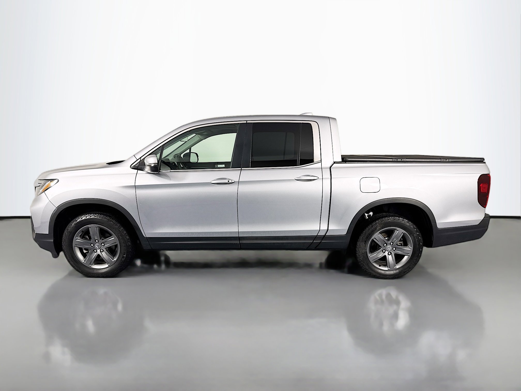 Certified 2023 Honda Ridgeline RTL image 8