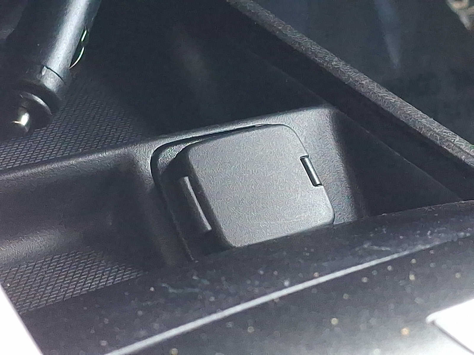 Used 2016 Ford Fusion SE w/ Equipment Group 201A image 22