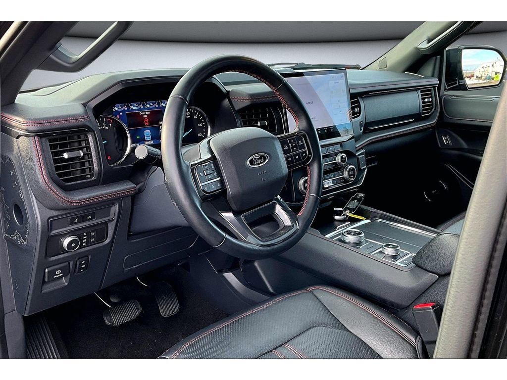 Used 2022 Ford Expedition Limited AWD/4WD image 16
