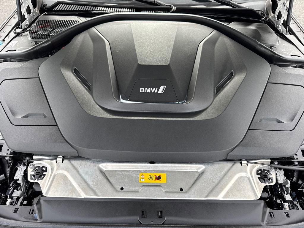 Used 2024 BMW i4 eDrive35 w/ Convenience Package image 32