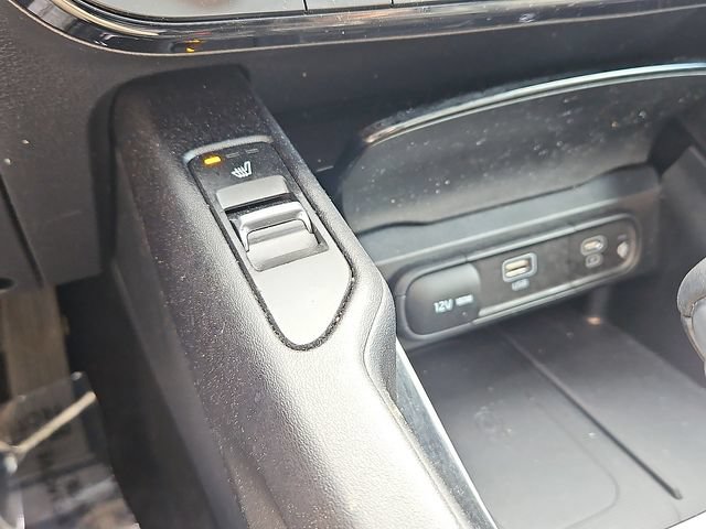 Used 2025 Kia Telluride S FWD image 29