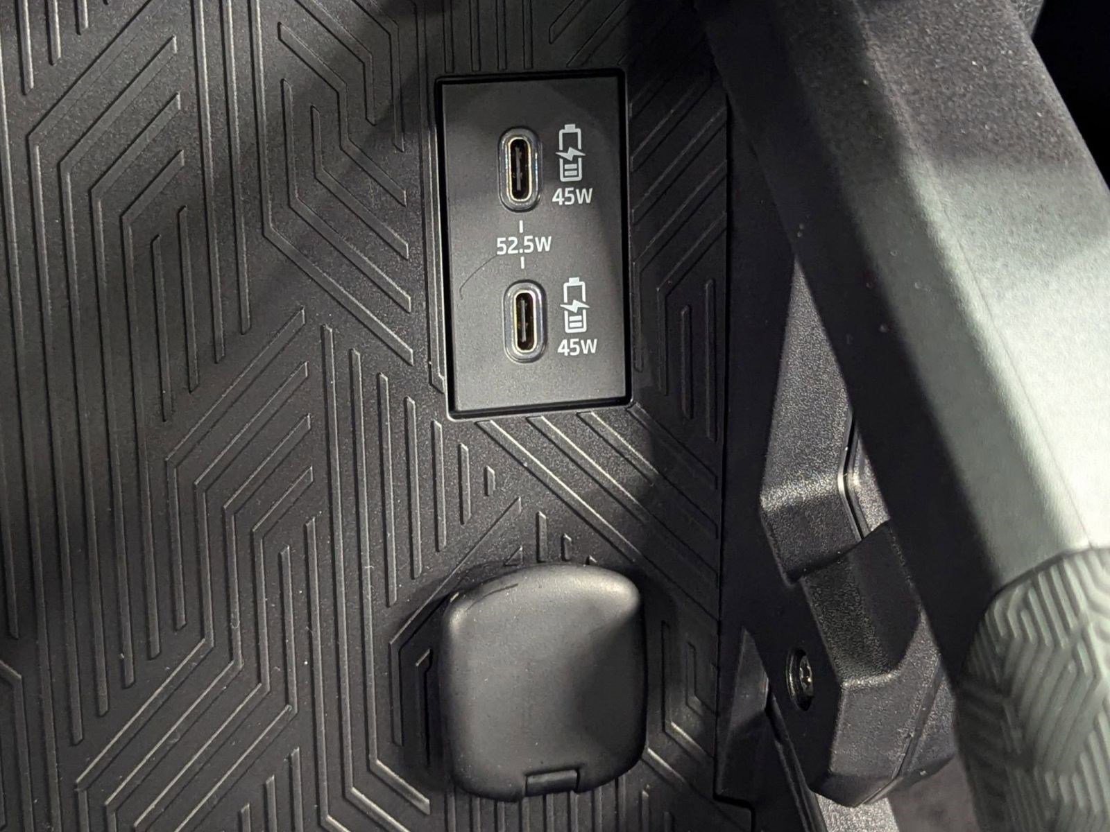 New 2025 Toyota Tacoma SR image 28