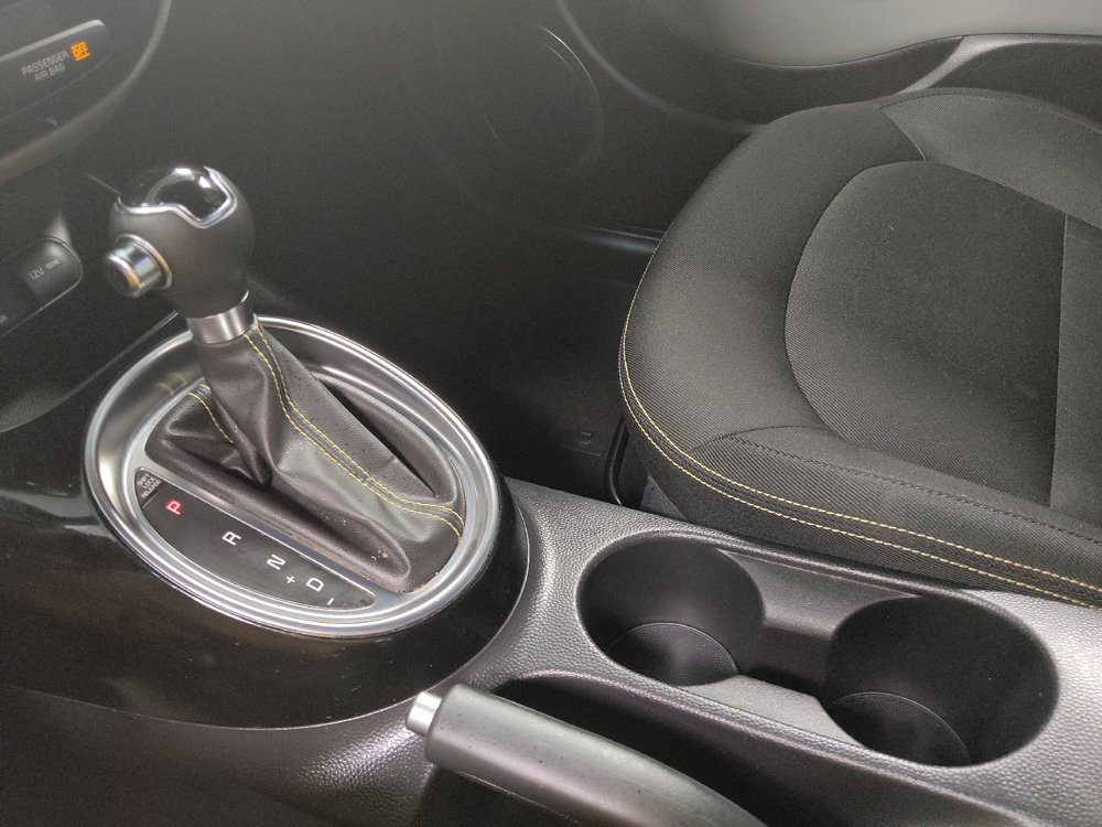 Used 2015 Kia Soul + w/ Audio Package FWD image 26