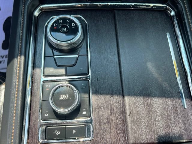 Used 2024 Ford Expedition Platinum AWD/4WD image 37