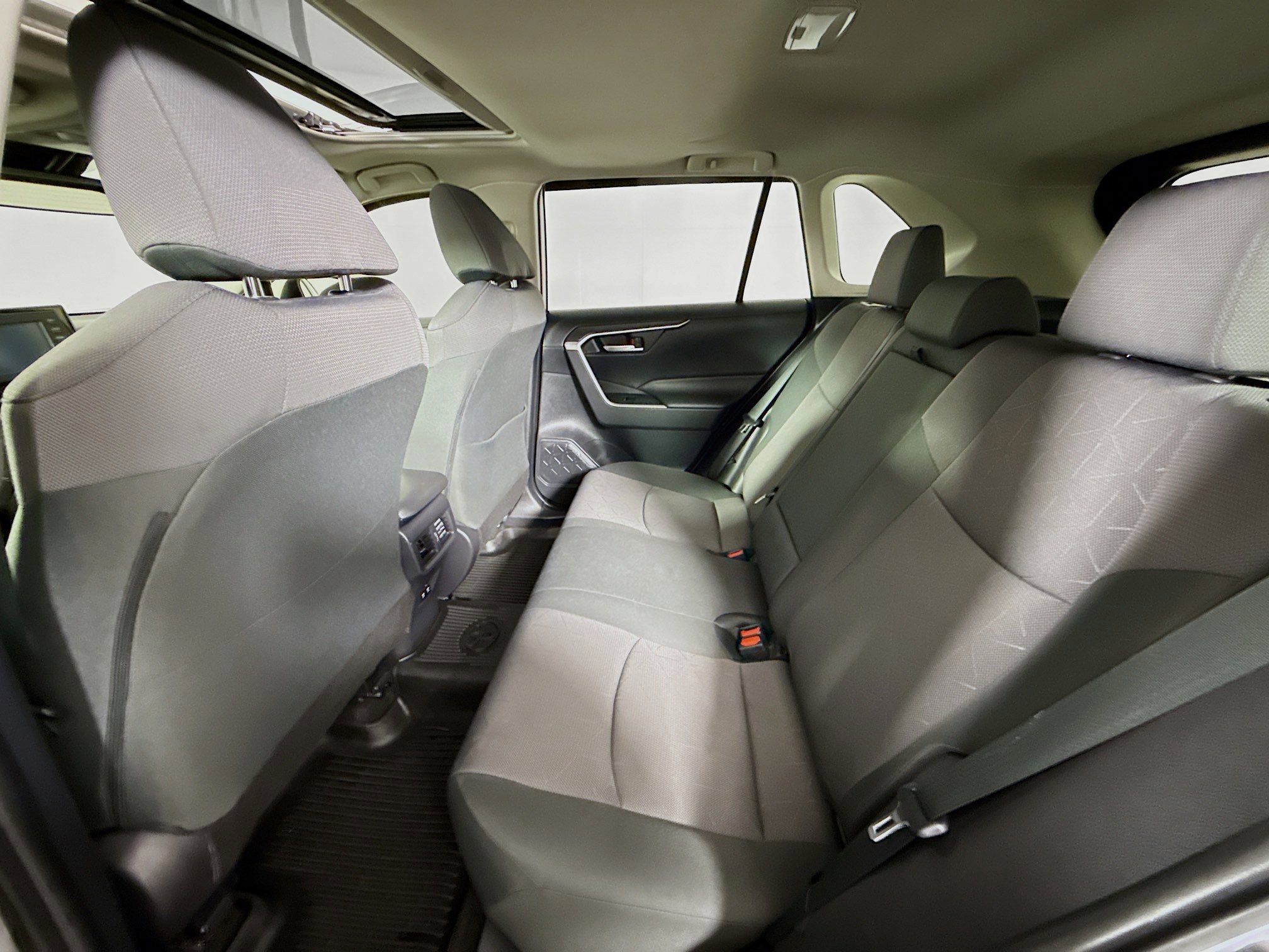 Certified 2019 Toyota RAV4 XLE w/ Convenience Package image 23