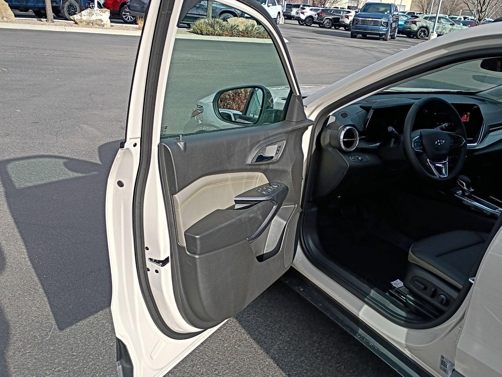 New 2026 Chevrolet Trax ACTIV w/ Sunroof Package image 28