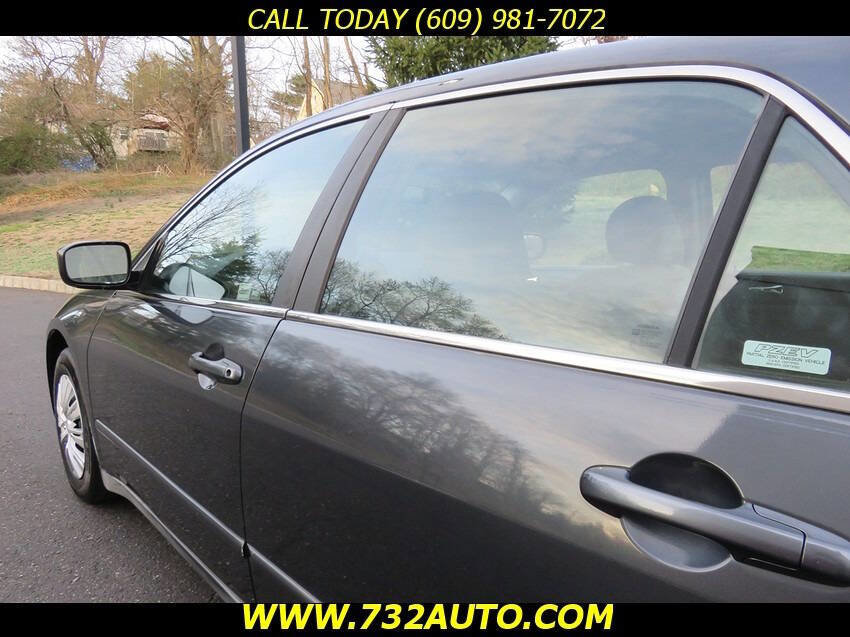 Used 2005 Honda Accord LX image 26