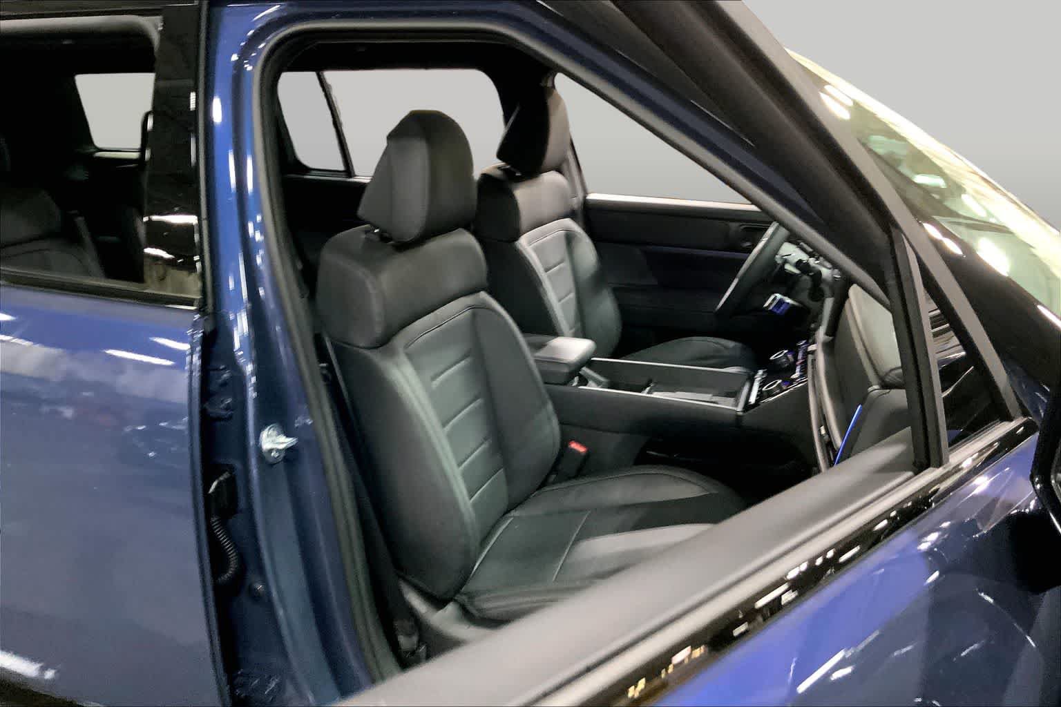 Used 2026 Hyundai Santa Fe Calligraphy AWD/4WD image 9