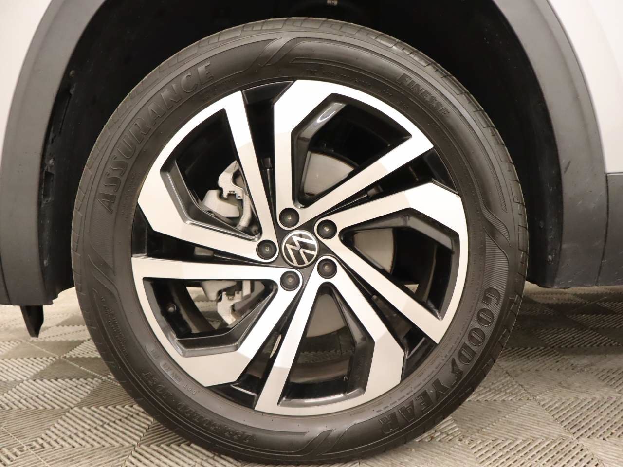 Certified 2023 Volkswagen Atlas SEL AWD/4WD image 7