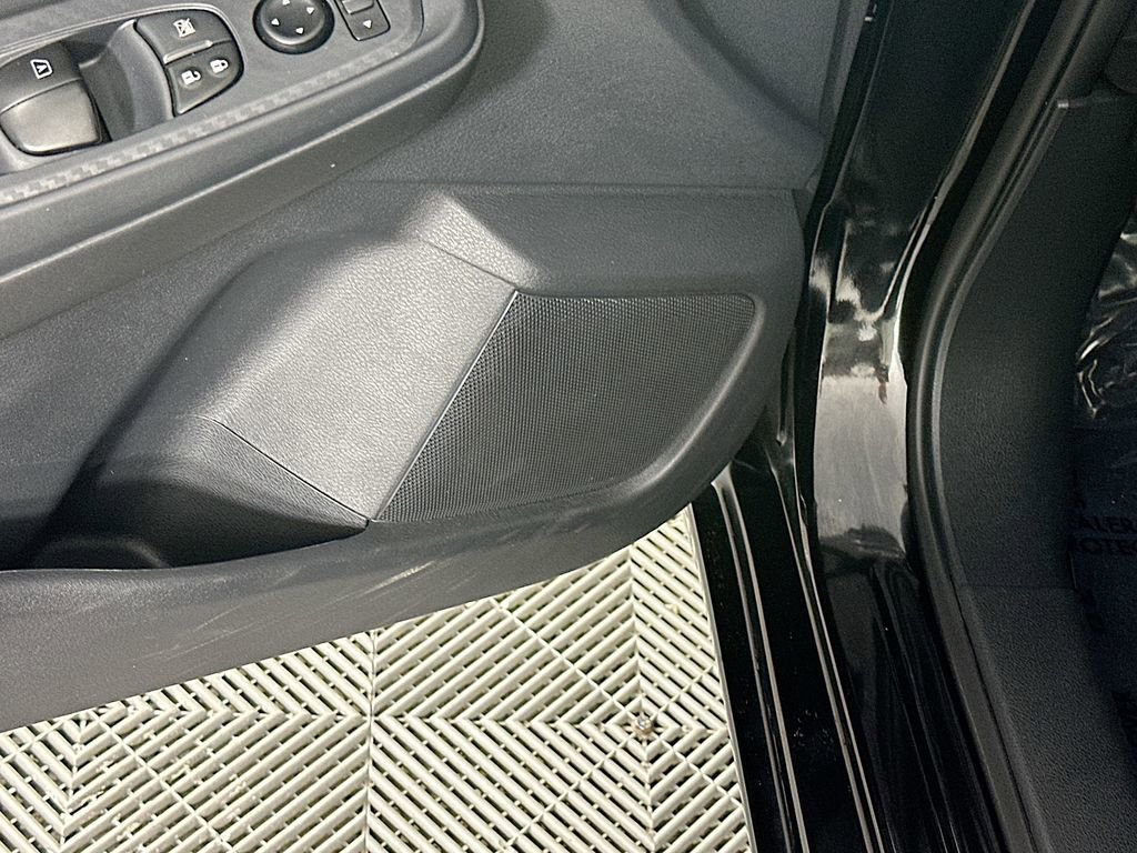 Used 2025 Nissan Sentra SV image 25