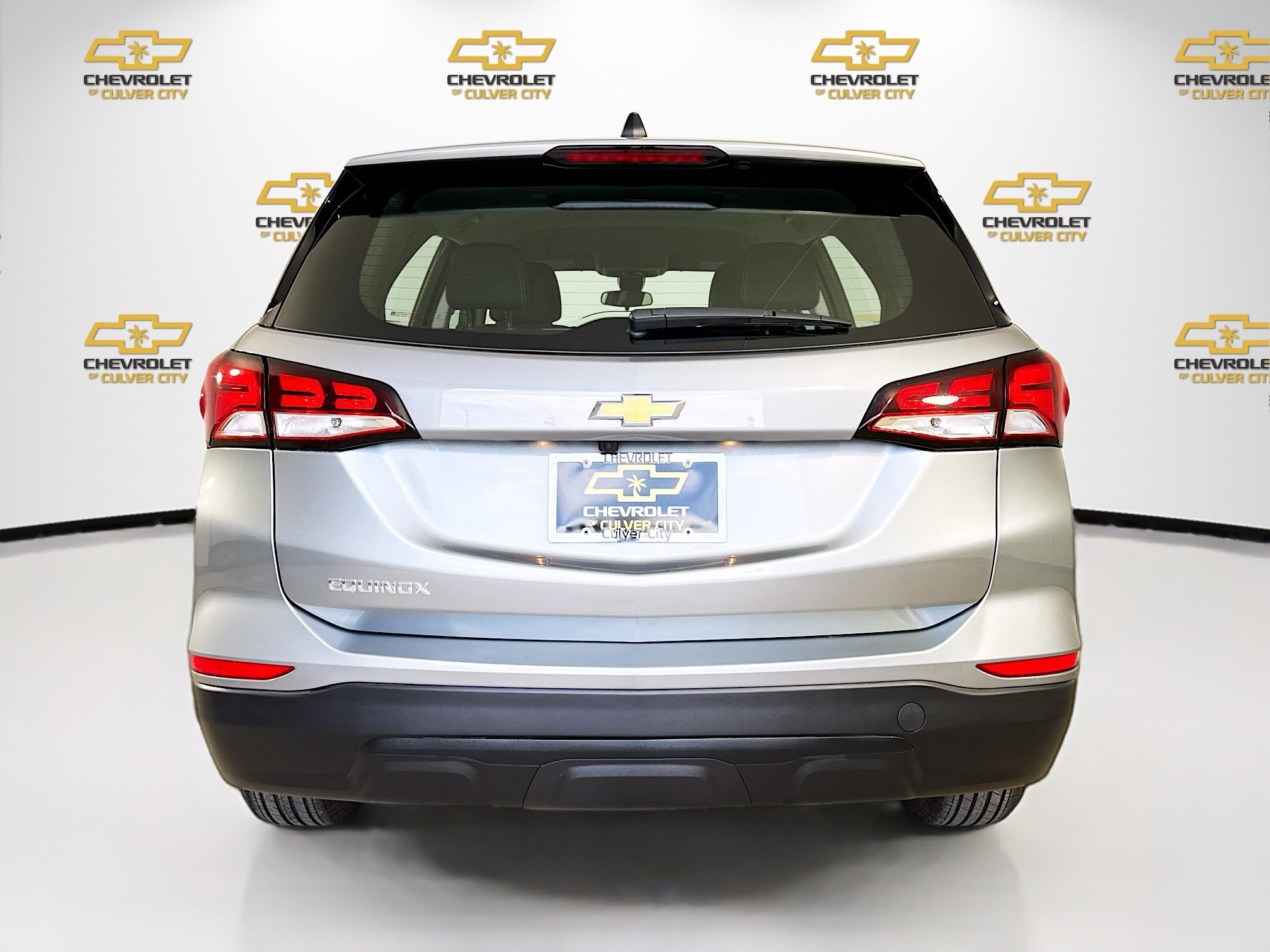 Used 2023 Chevrolet Equinox LS FWD image 6