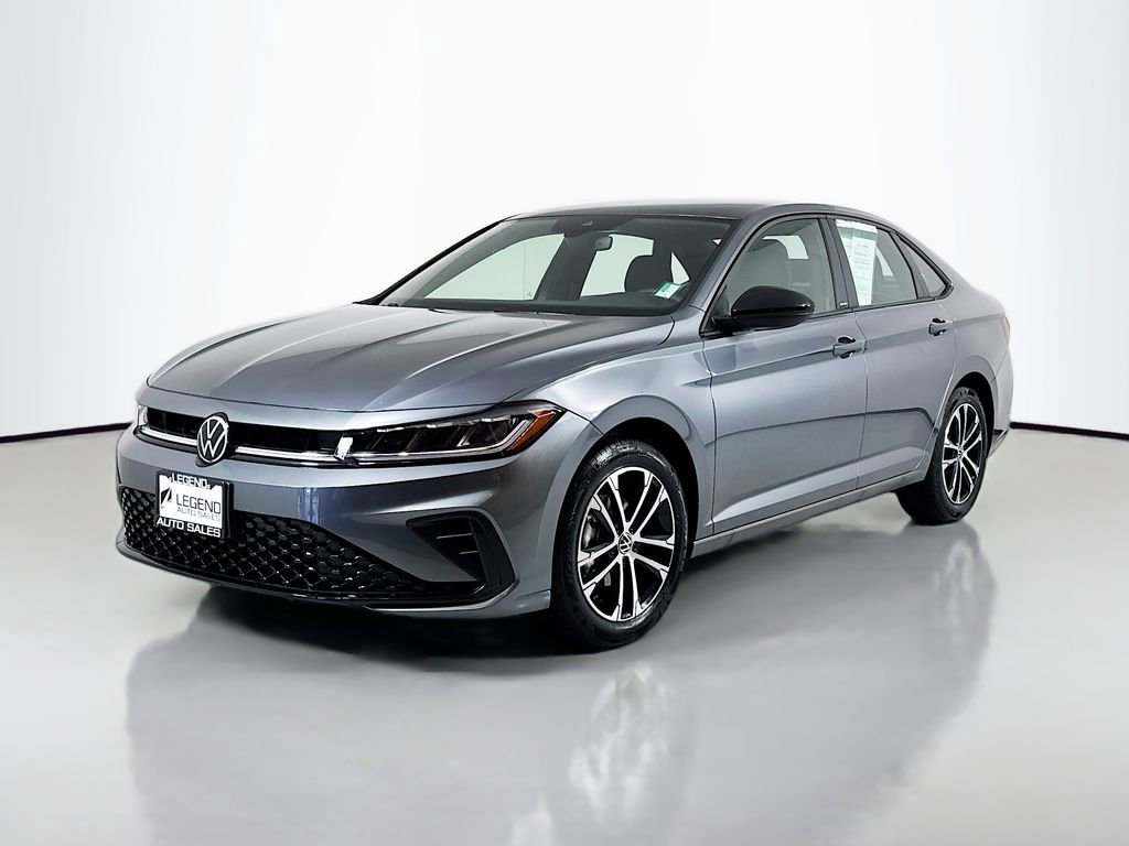Used 2025 Volkswagen Jetta Sport image 1