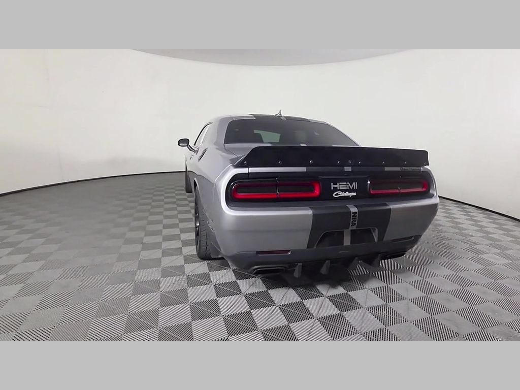 Used 2016 Dodge Challenger SRT Hellcat RWD image 39