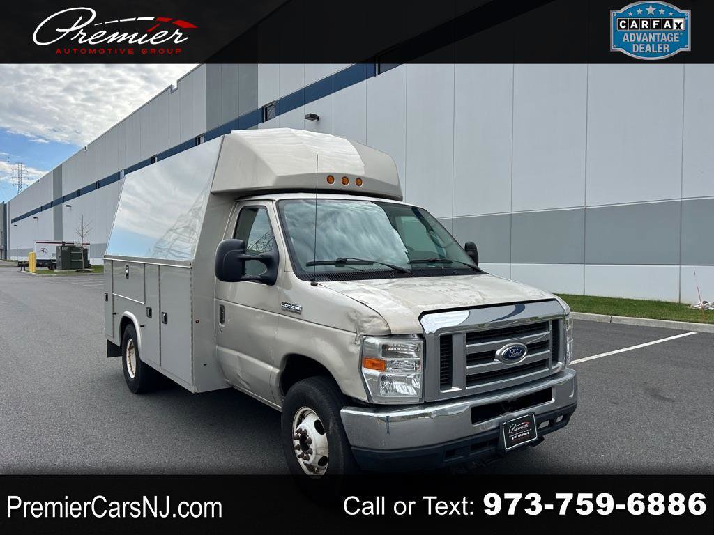 Used 2017 Ford E-350 and Econoline 350 Super Duty w/ Power Windows & Locks Group RWD image 1
