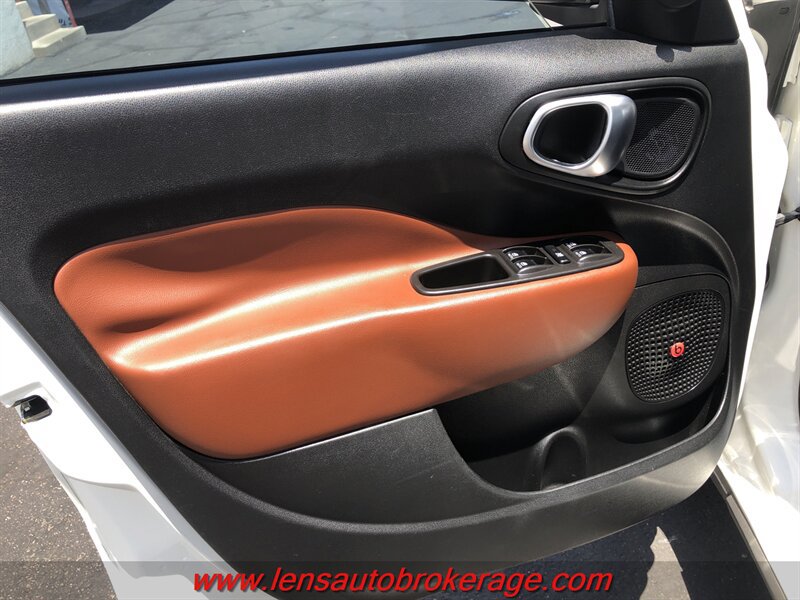 Used 2014 FIAT 500L Trekking w/ Popular Equipment Group FWD image 13