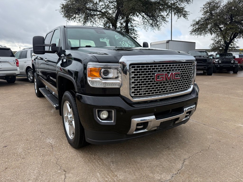 Used 2015 GMC Sierra 2500 Denali w/ Duramax Plus Package image 1