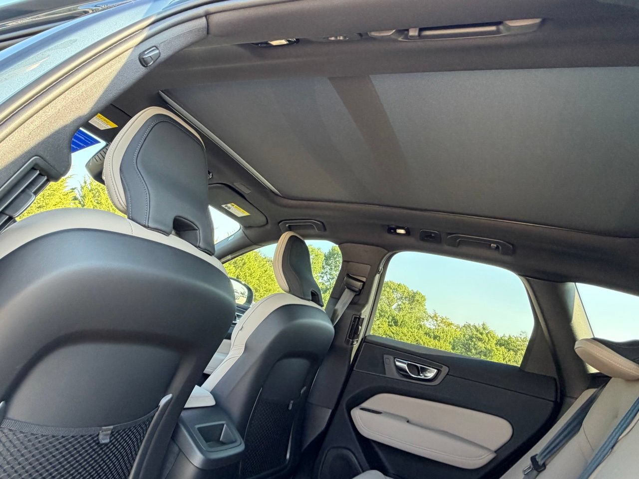 New 2027 Volvo XC60 B5 Core AWD/4WD image 19
