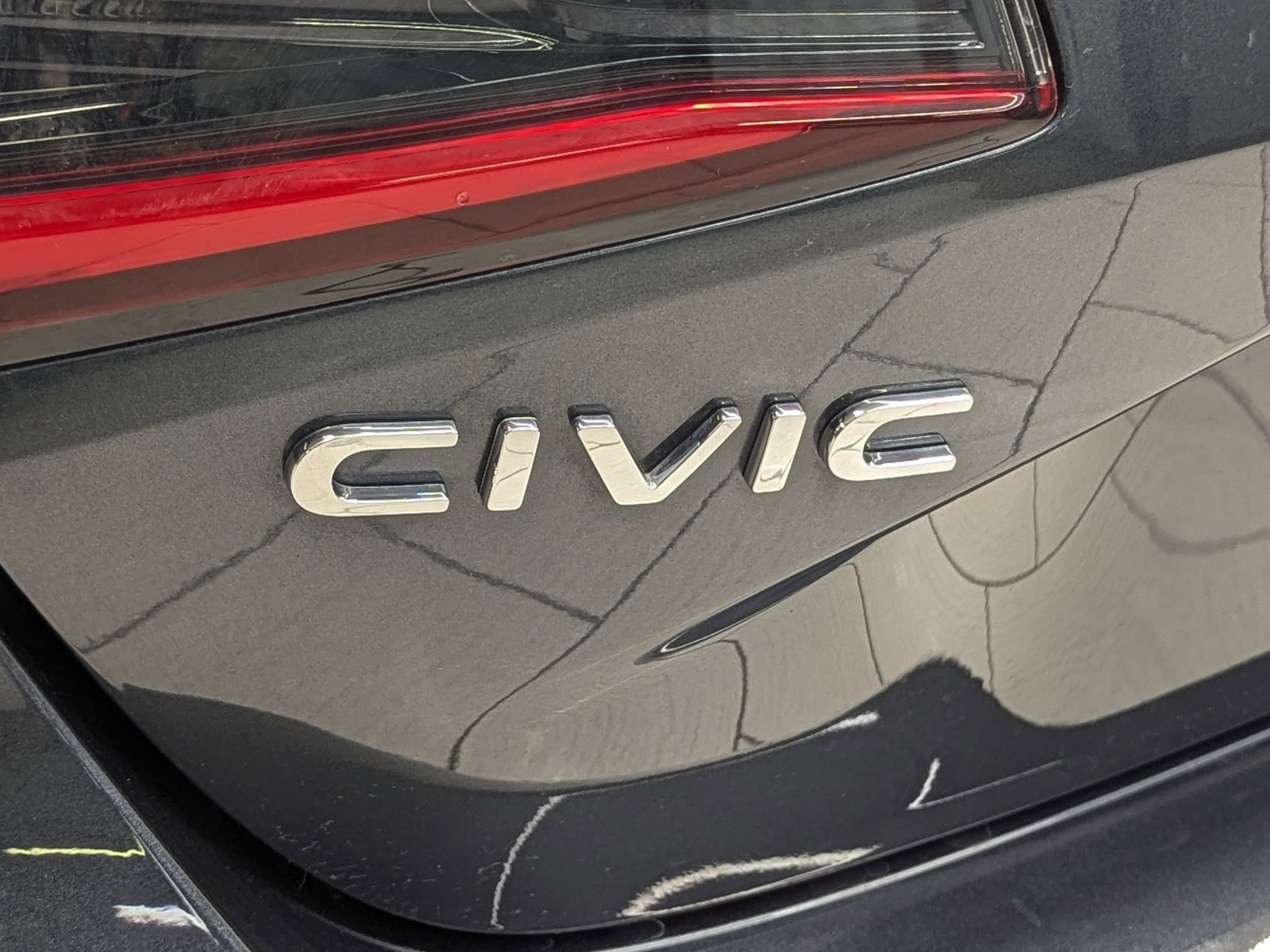 Used 2025 Honda Civic Sport image 26