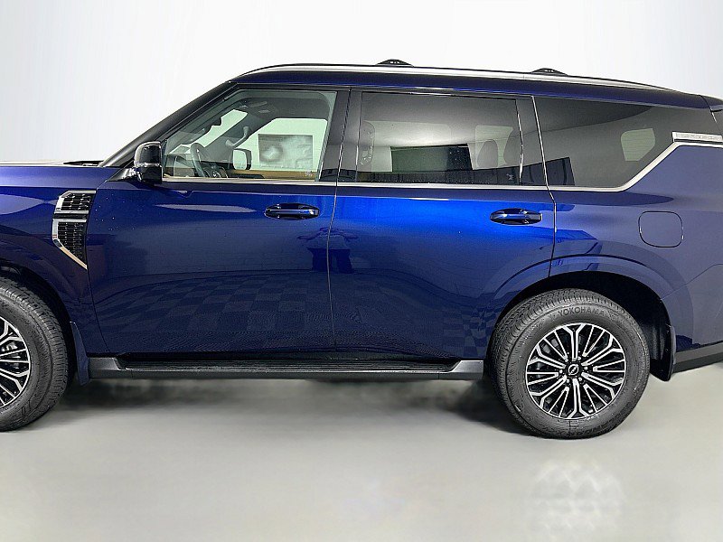 New 2025 Nissan Armada SL w/ Captain's Chari Seat Package image 4