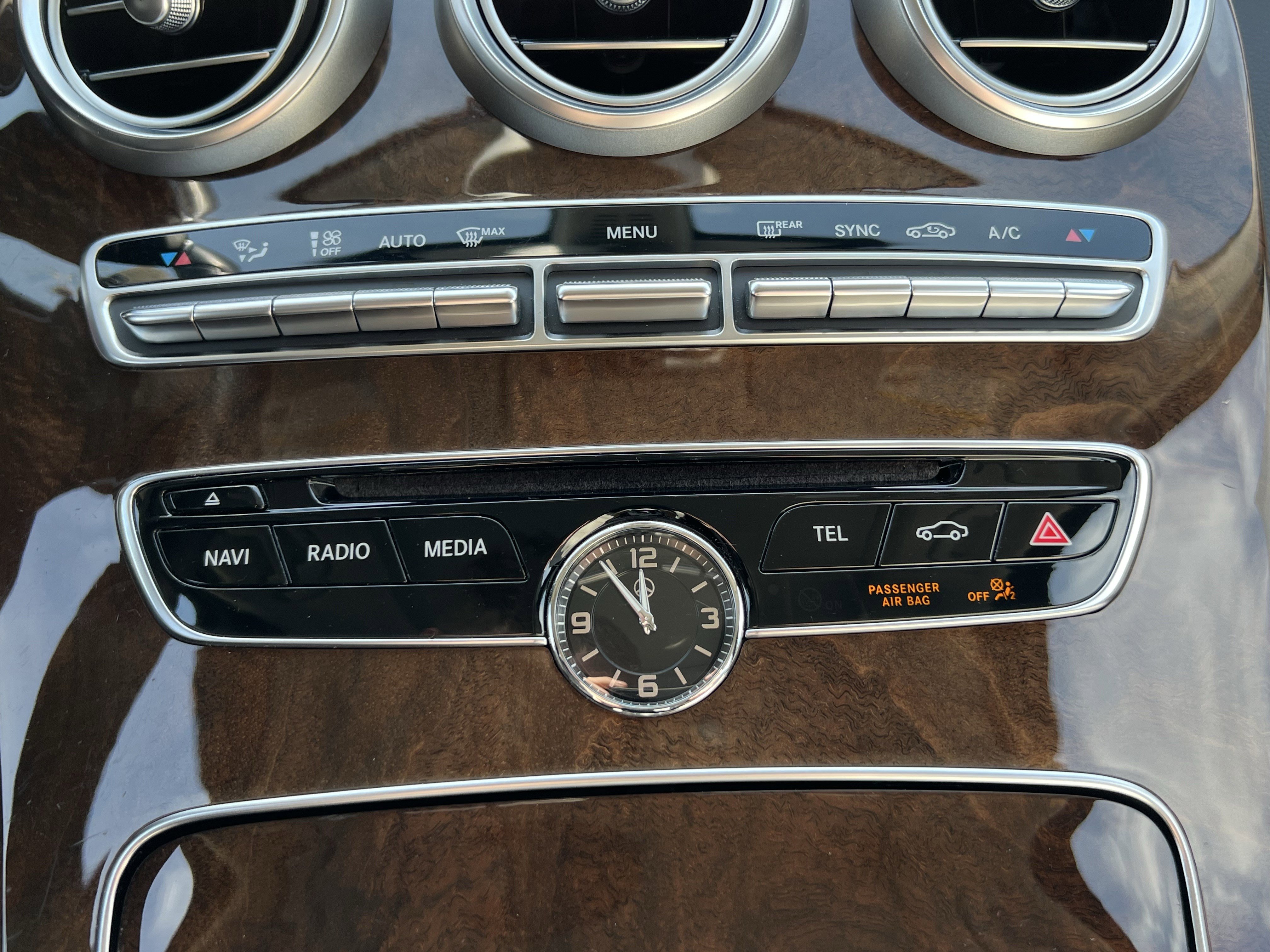 Certified 2018 Mercedes-Benz C 300 4MATIC Sedan image 29