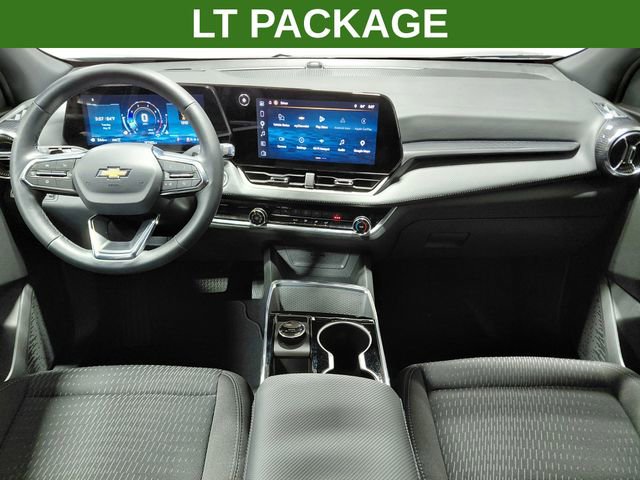 Used 2026 Chevrolet Equinox LT AWD/4WD image 2