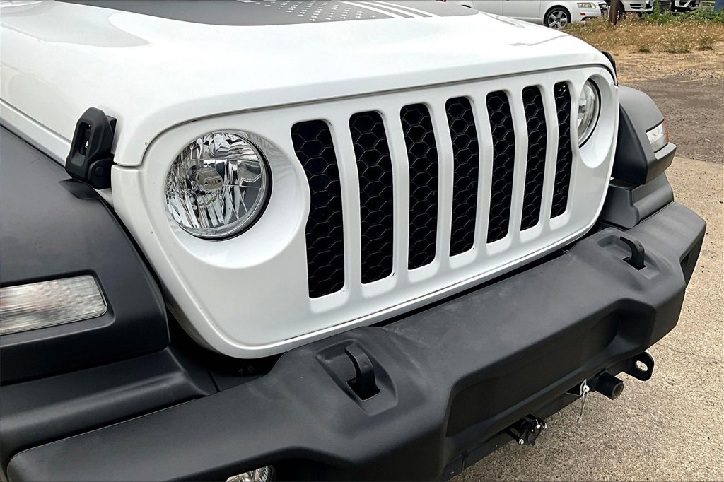 Used 2024 Jeep Wrangler Sport S image 32