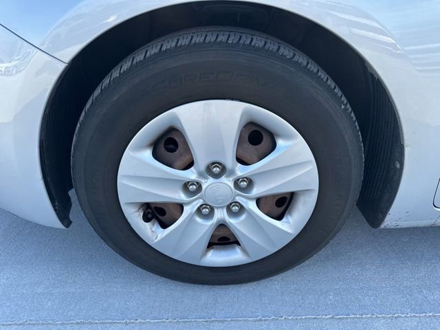 Used 2018 Kia Forte LX w/ LX Popular Package image 2