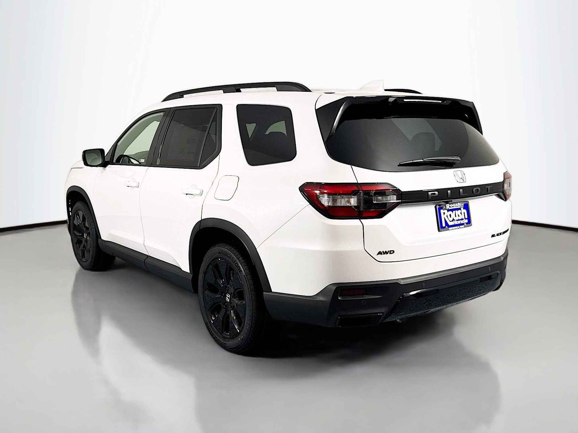 New 2026 Honda Pilot Black Edition image 7