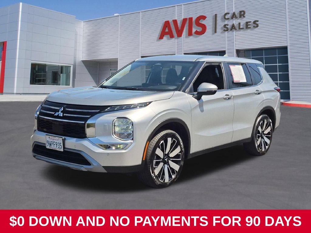 Used 2025 Mitsubishi Outlander SE AWD/4WD image 1