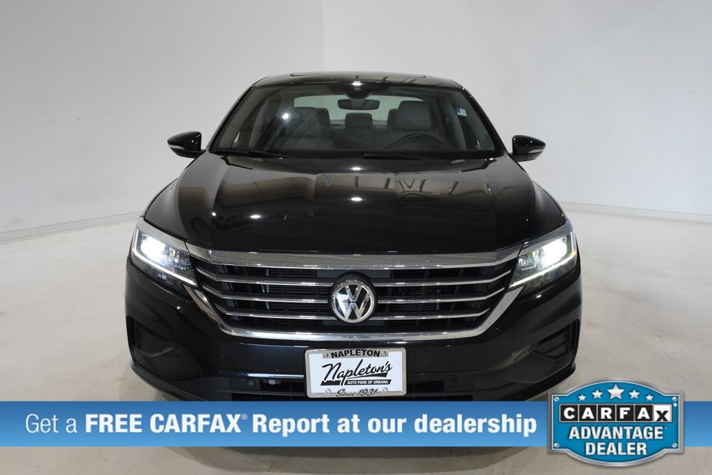 Used 2020 Volkswagen Passat 2.0T SEL FWD image 2