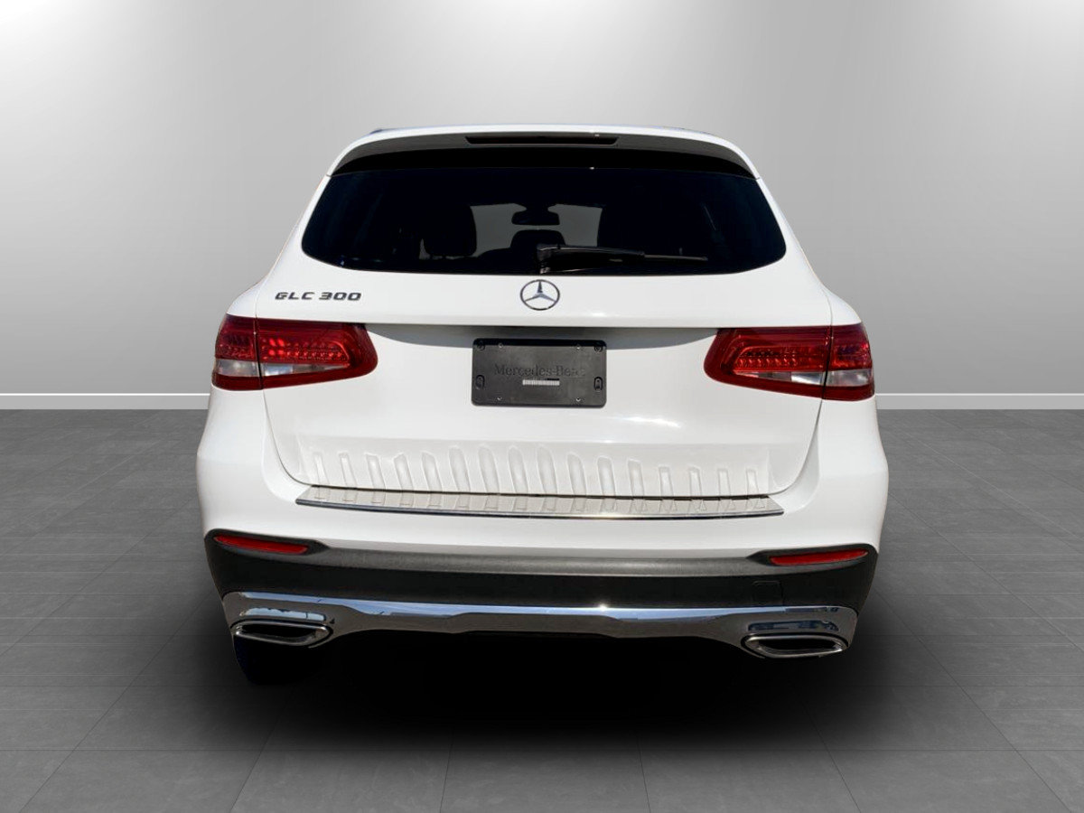 Used 2019 Mercedes-Benz GLC 300 image 6