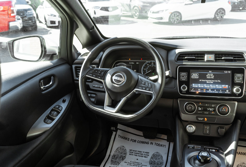 Used 2025 Nissan Leaf S FWD image 11