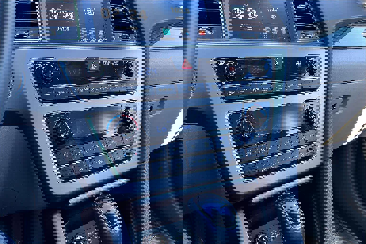 Used 2015 Hyundai Sonata Limited w/ Option Group 06 image 35