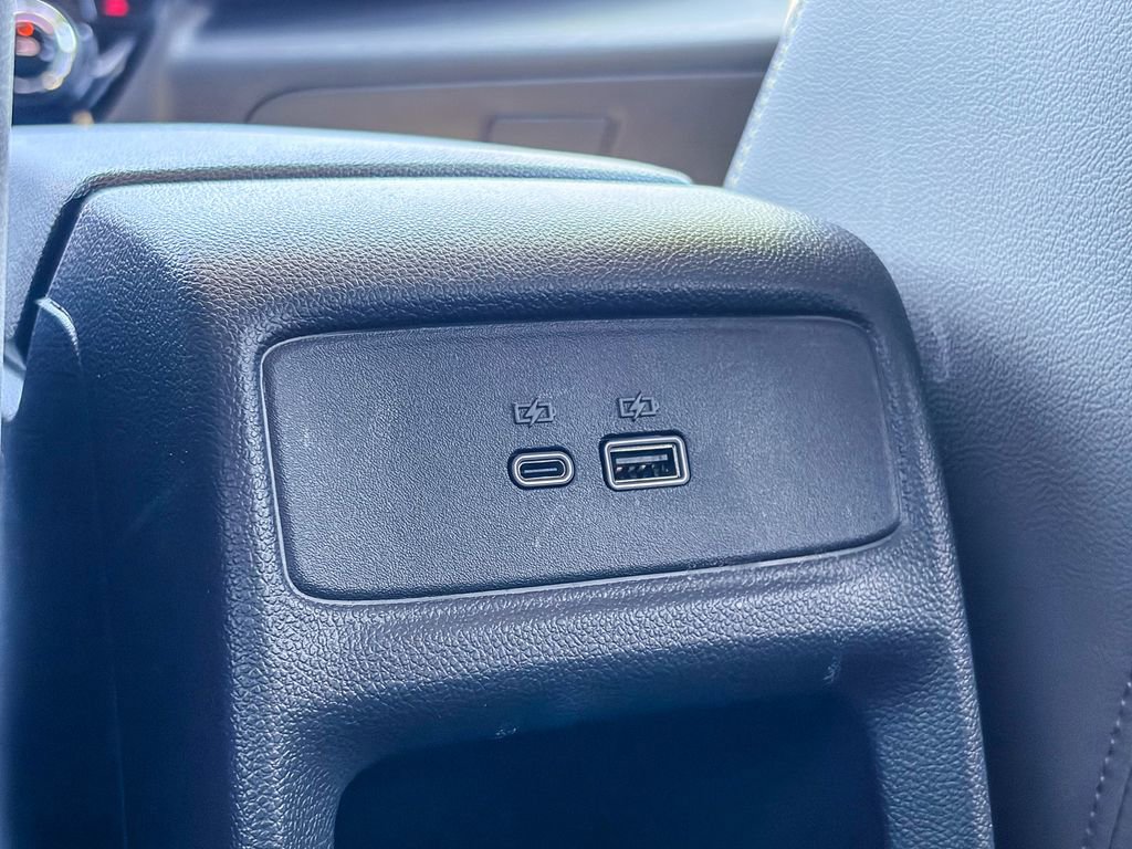 Used 2025 Chevrolet Trax ACTIV w/ Sunroof Package FWD image 23