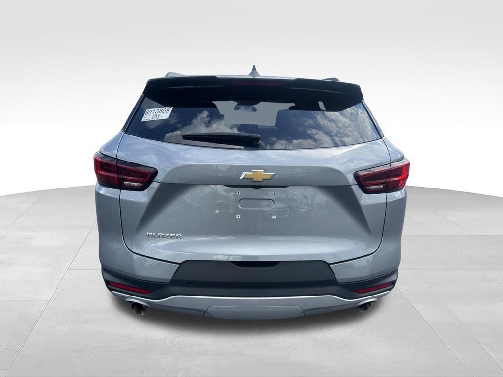 Used 2024 Chevrolet Blazer LT w/ LPO, Floor Liner Package FWD image 11