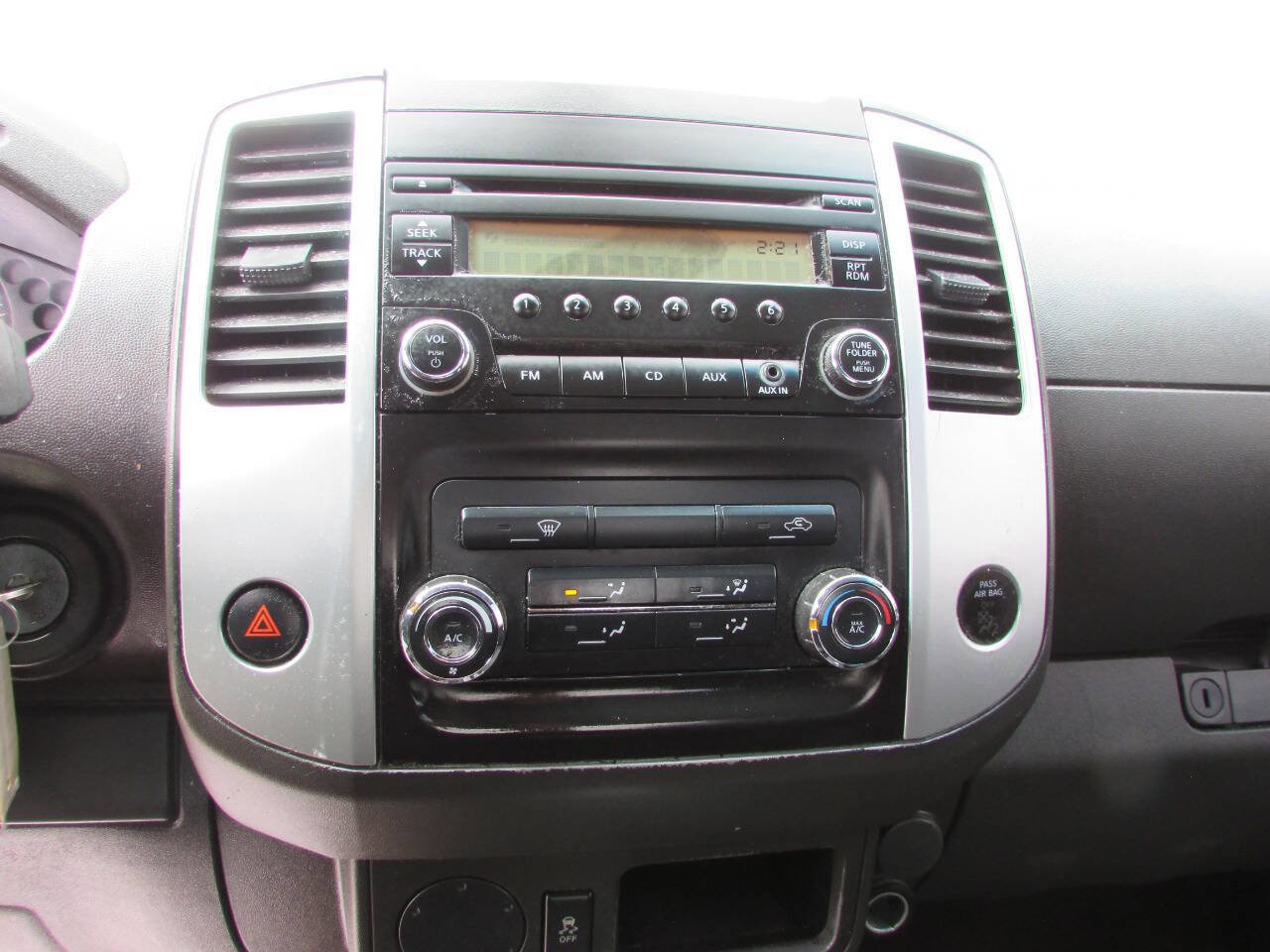 Used 2016 Nissan Frontier S RWD image 28