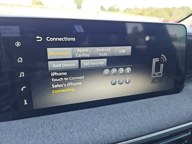 Used 2025 Nissan Kicks SV FWD image 27