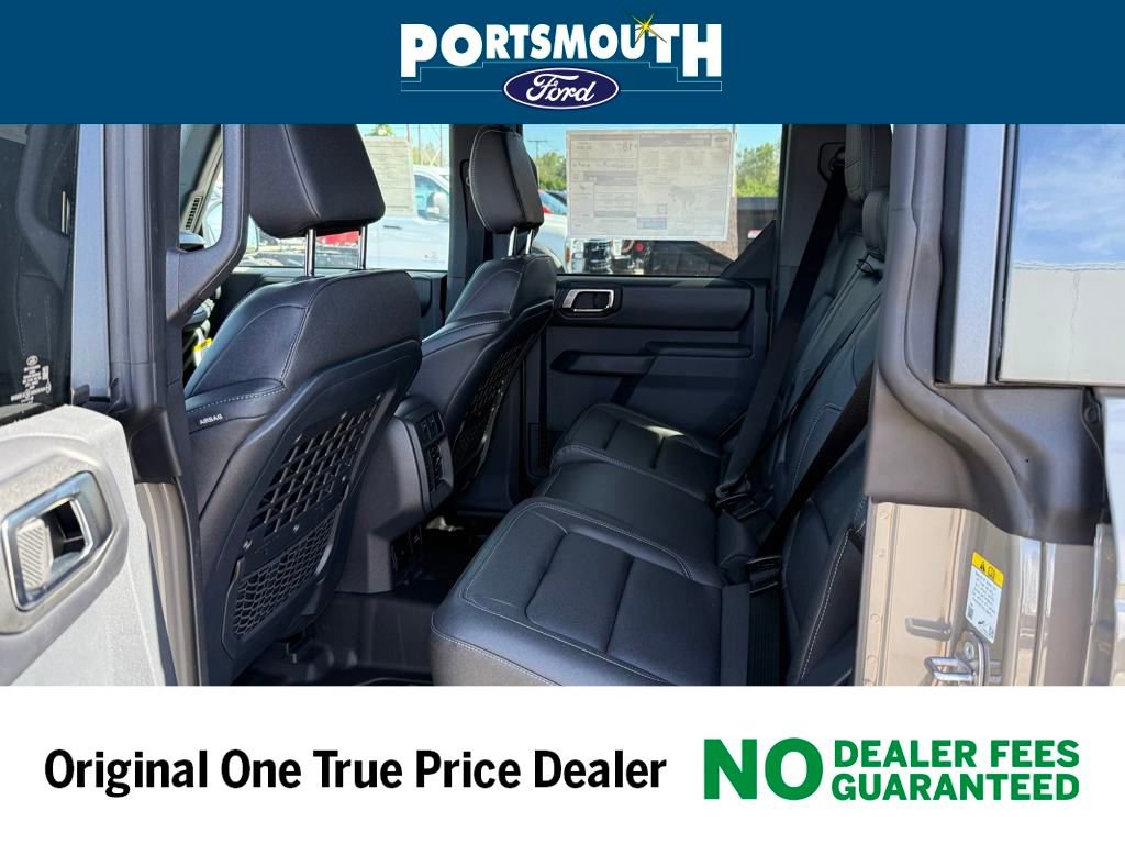 New 2025 Ford Bronco Badlands image 5