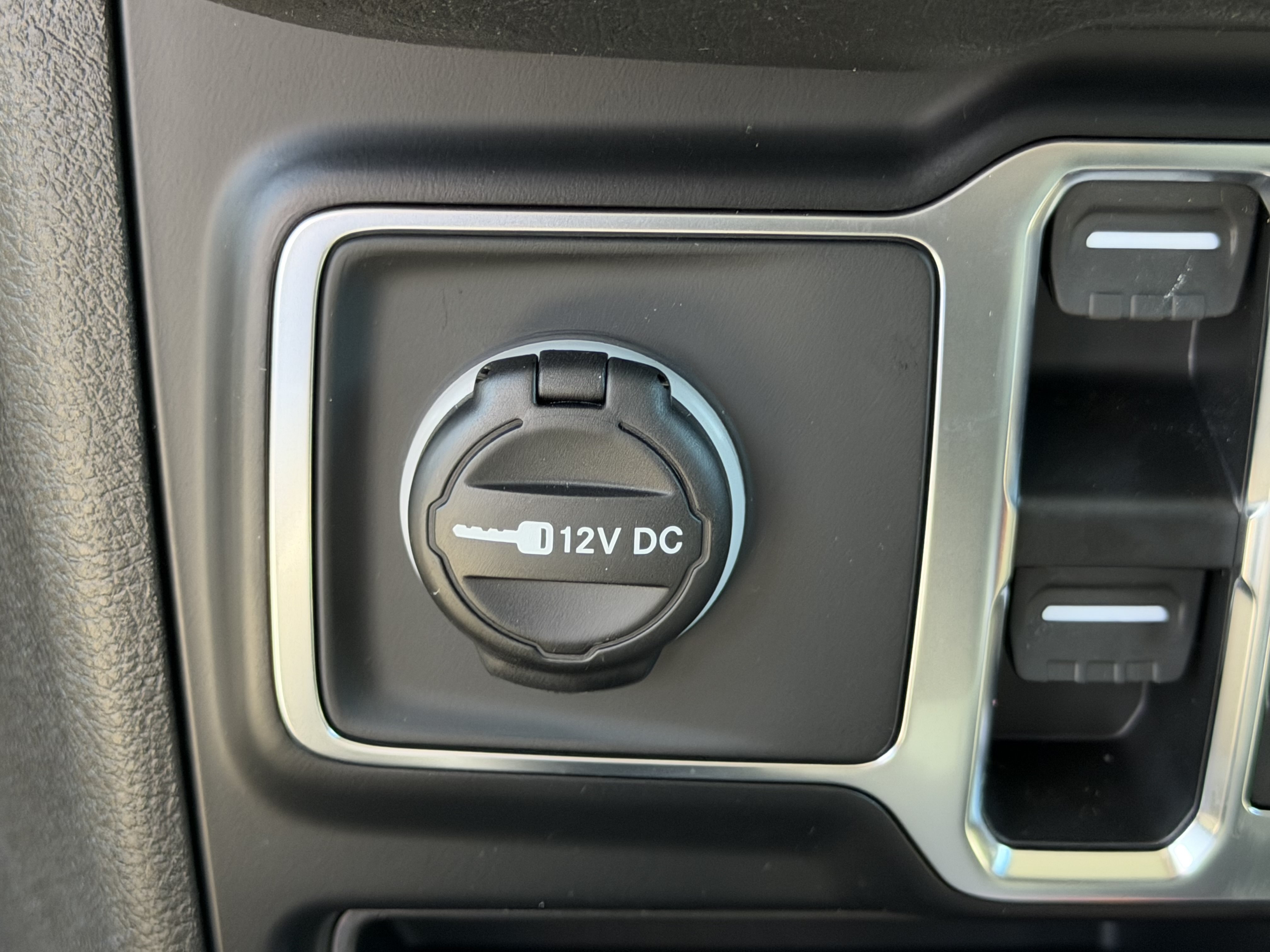 New 2026 Jeep Gladiator Sport AWD/4WD image 23