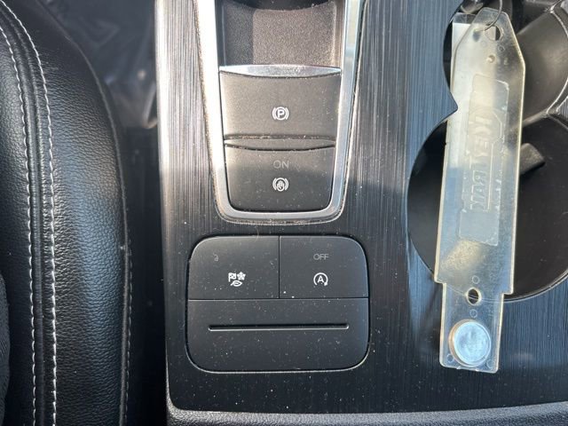 Used 2022 Ford Escape SEL image 21