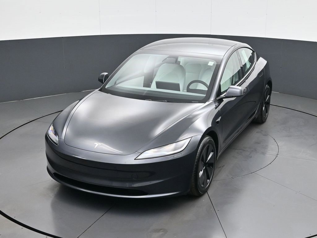 Used 2025 Tesla Model 3 Long Range image 16