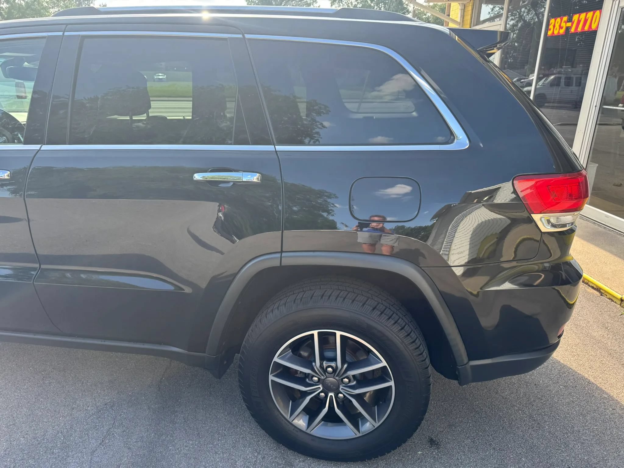 Used 2019 Jeep Grand Cherokee Limited w/ Luxury Group II AWD/4WD image 5